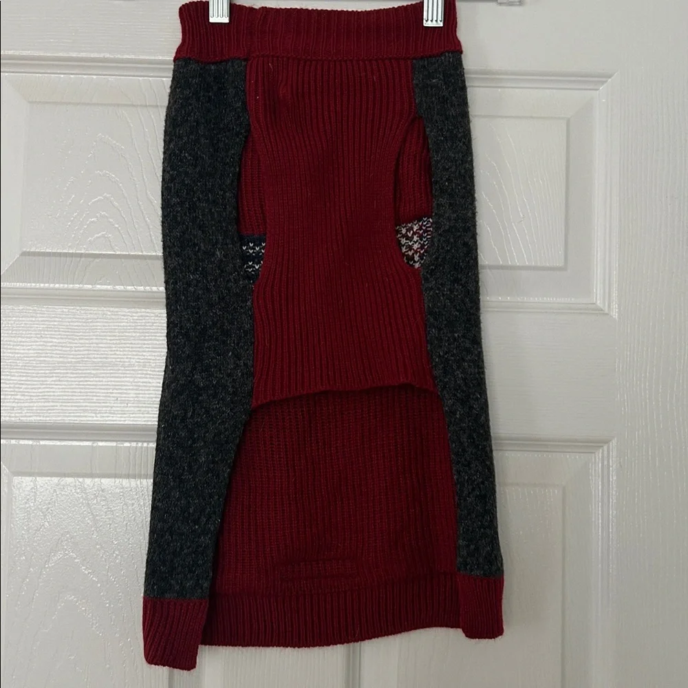Eddie Bauer Dog sweater Charcoal Knit with American Flag & Red Trim size Large